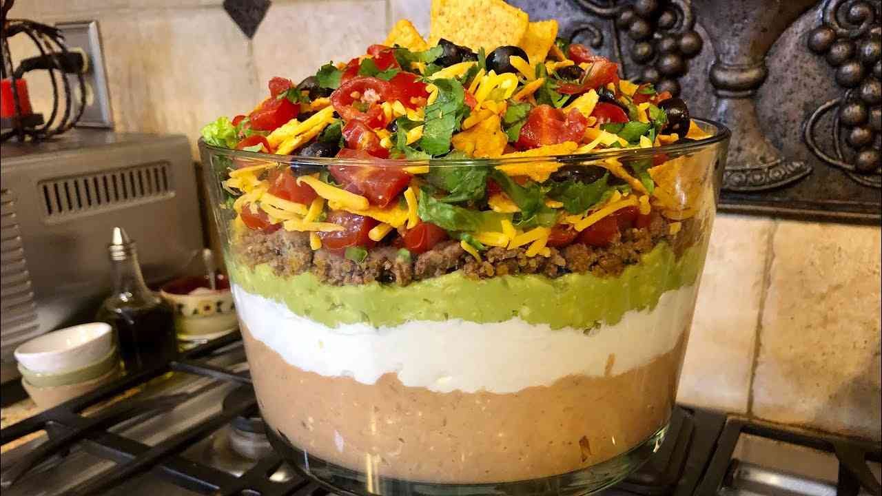 Ultimate 7-Layer Taco Salad Bowl - Salad